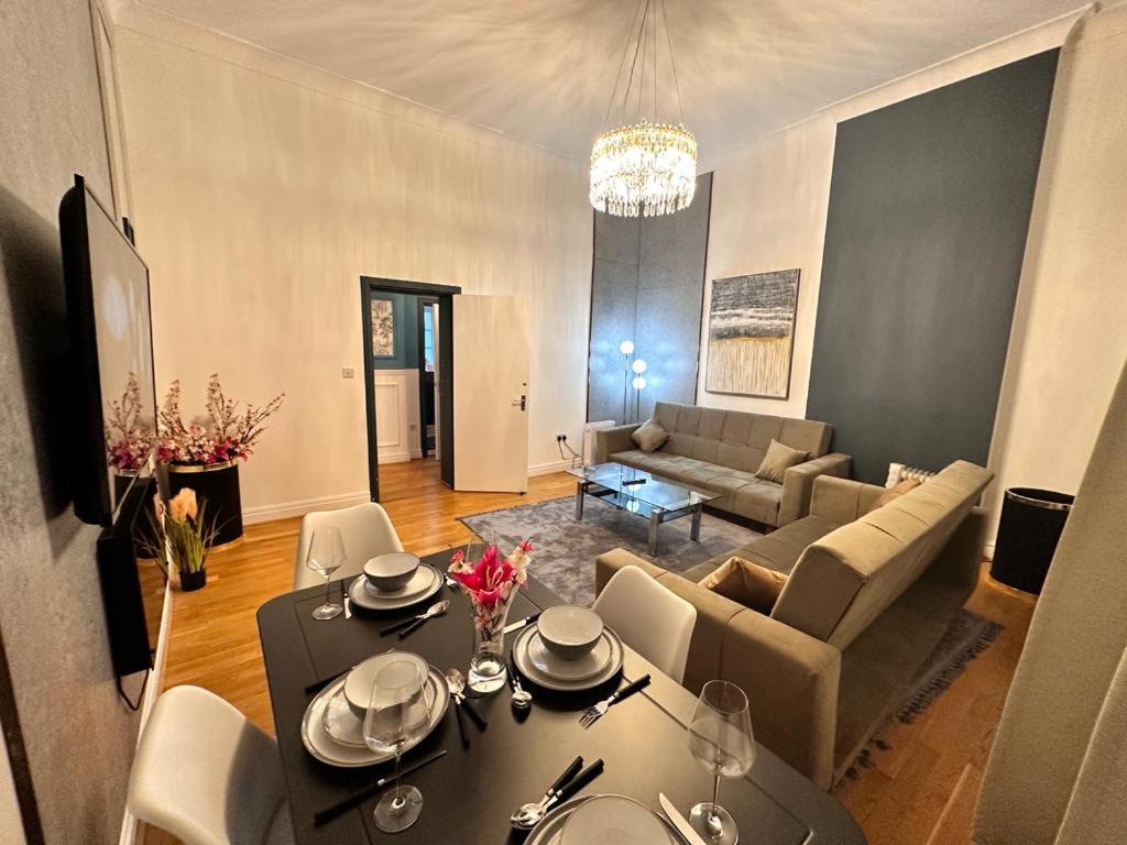 Paddington Station - 2-Bedrooms, 2-Baths And Living Room - Posh Apartment In Central Лондон Экстерьер фото