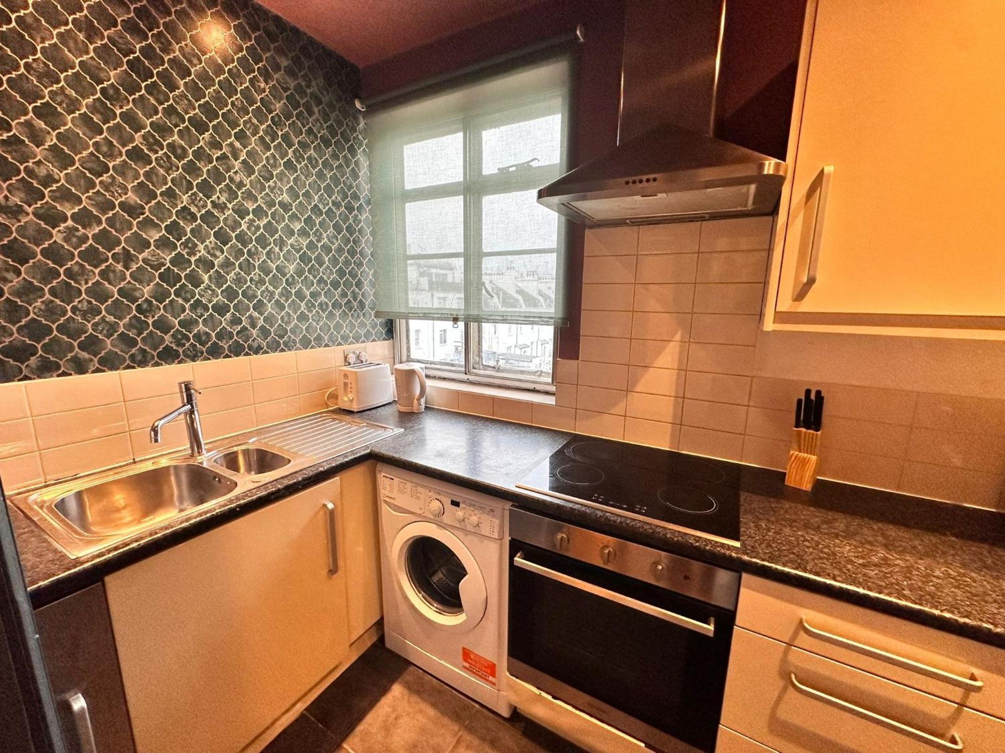 Paddington Station - 2-Bedrooms, 2-Baths And Living Room - Posh Apartment In Central Лондон Экстерьер фото